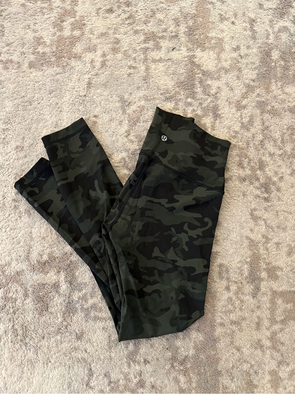 lululemon athletica Camo High-Waist Leggings - Olive/Black size 4